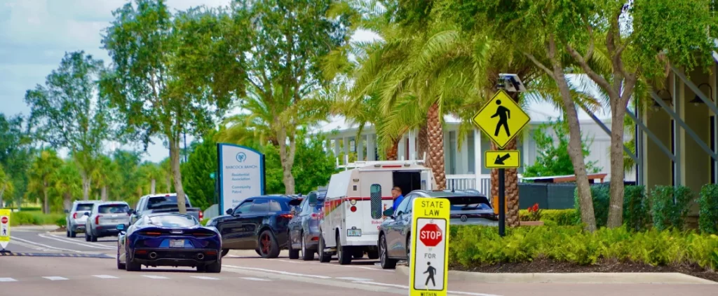 Choosing commercial landscaper Fort Myers