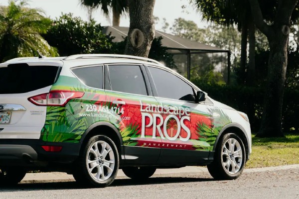 landscaping in Buckingham Fort Myers