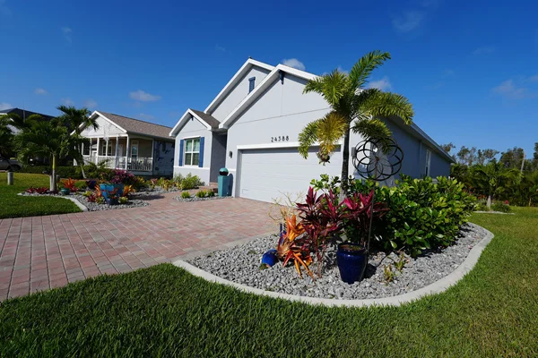 Lawn Care and Landscaping in Rainbow Groves, FL